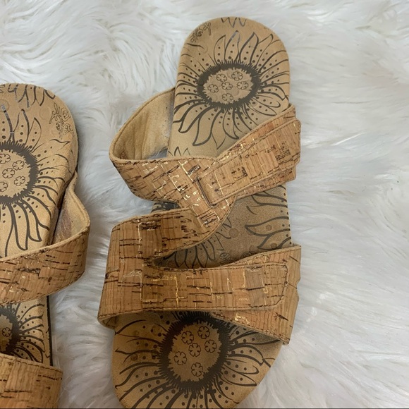 Vionic Lauren Sandals Size 9 - Picture 3 of 6